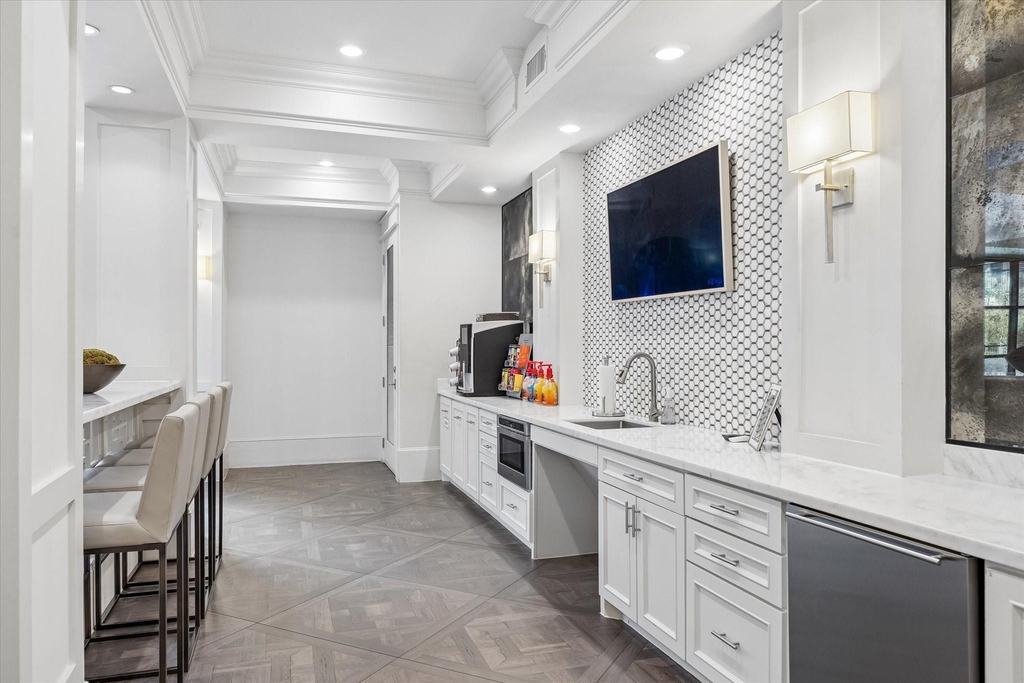 2111 Austin Street - Photo 19