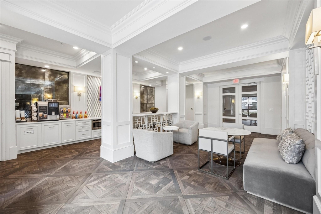 2111 Austin Street - Photo 18