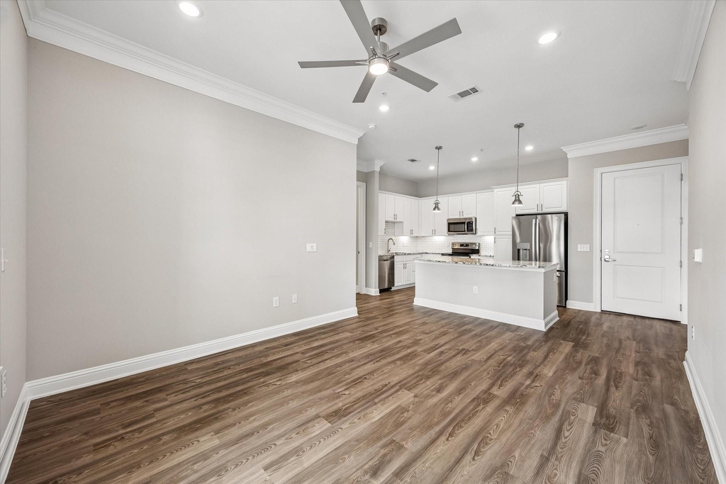 2111 Austin Street - Photo 3