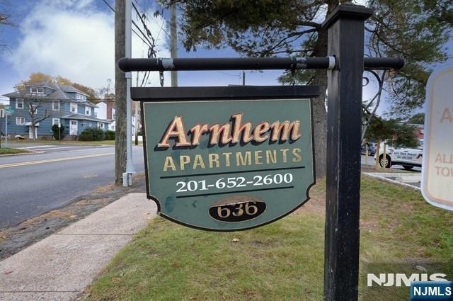 636 Godwin - Photo 10