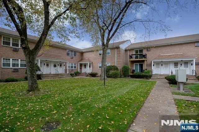 636 Godwin - Photo 0
