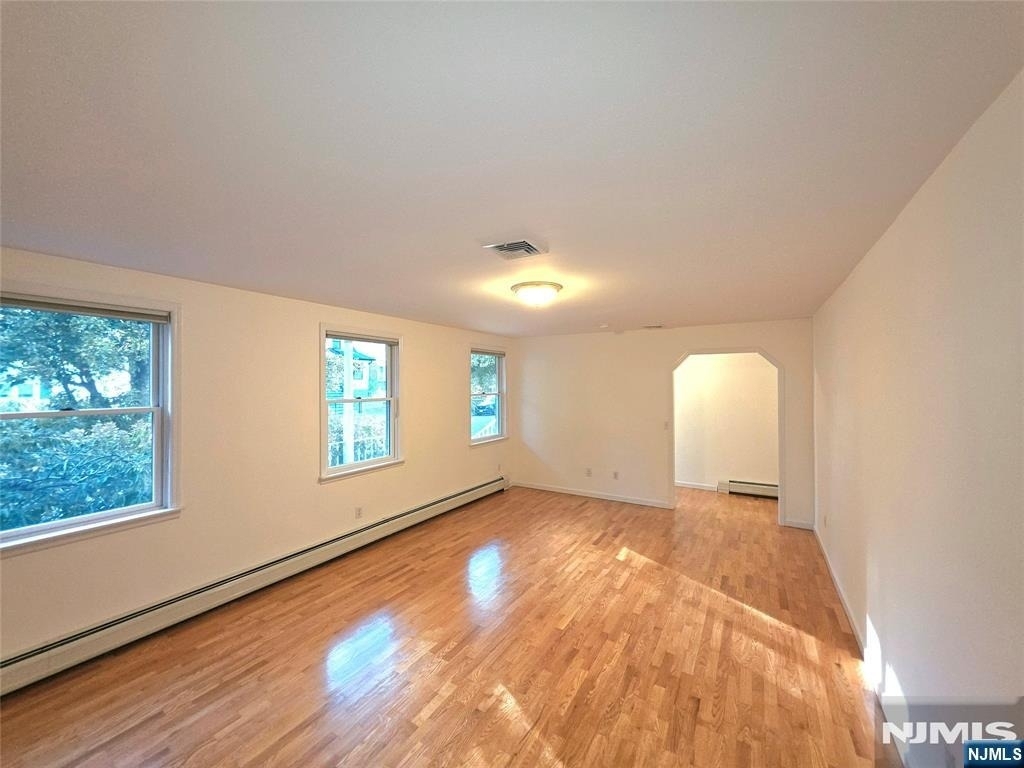 817 Elm - Photo 4