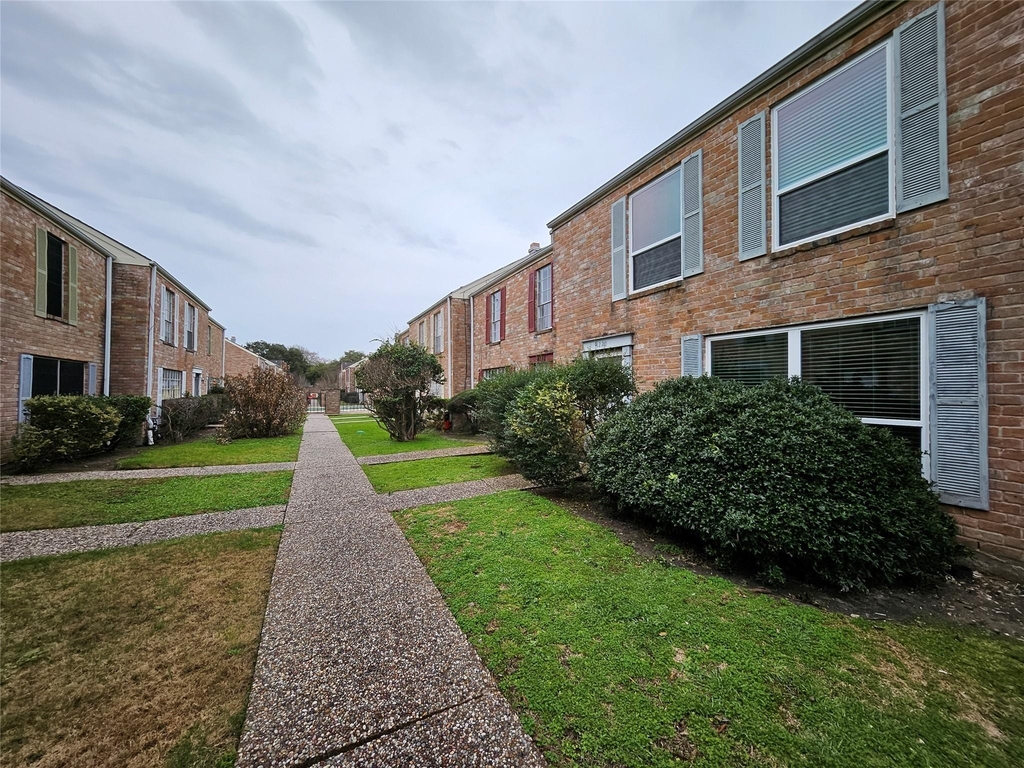 4220 Belle Park Drive - Photo 36
