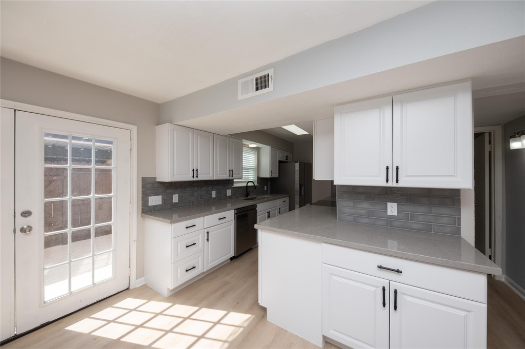 4220 Belle Park Drive - Photo 5