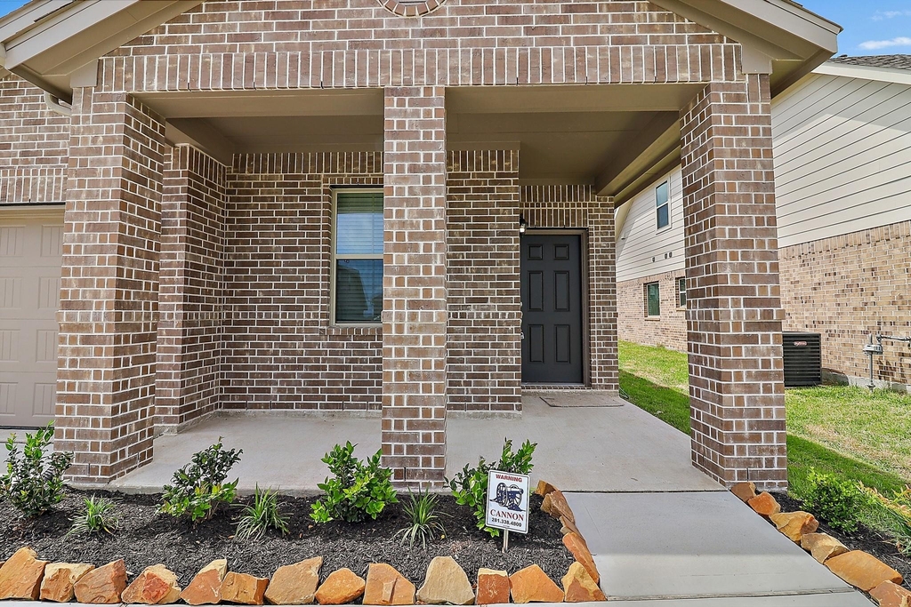 8431 Moonlight Bay Circle - Photo 1