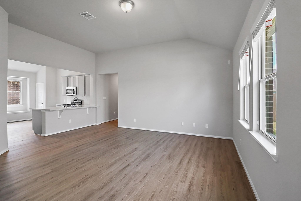 8431 Moonlight Bay Circle - Photo 4