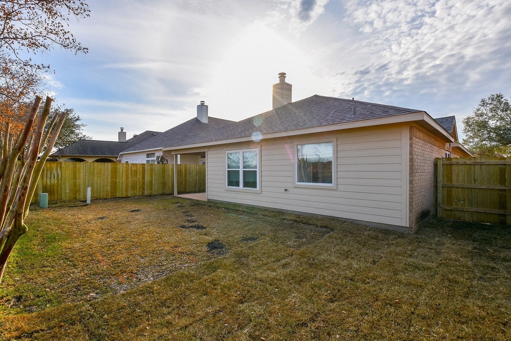 6730 Albion Cresent Drive - Photo 18