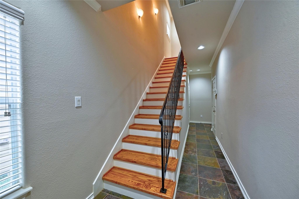 5411 Kansas Street - Photo 9