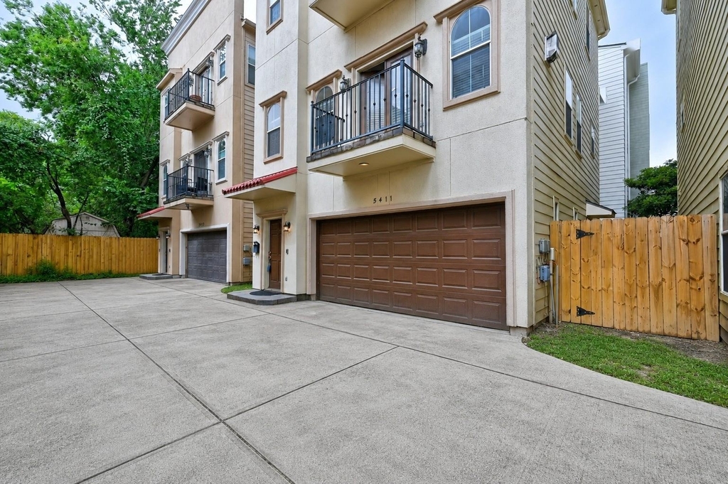 5411 Kansas Street - Photo 1