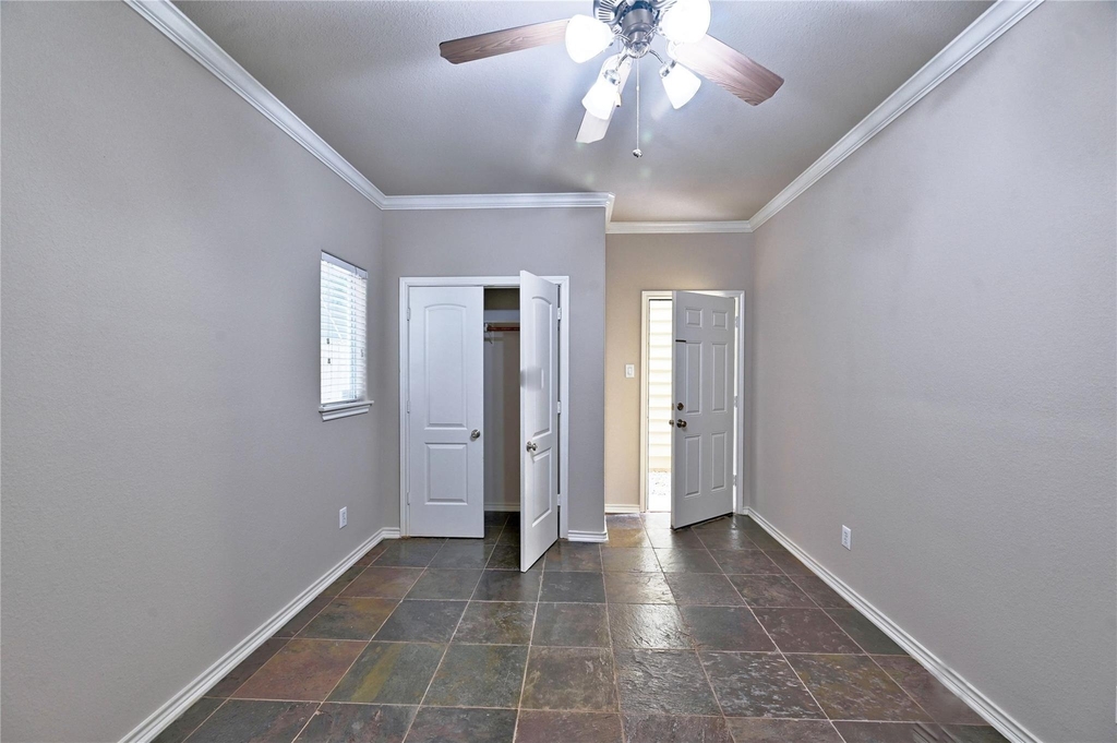 5411 Kansas Street - Photo 5