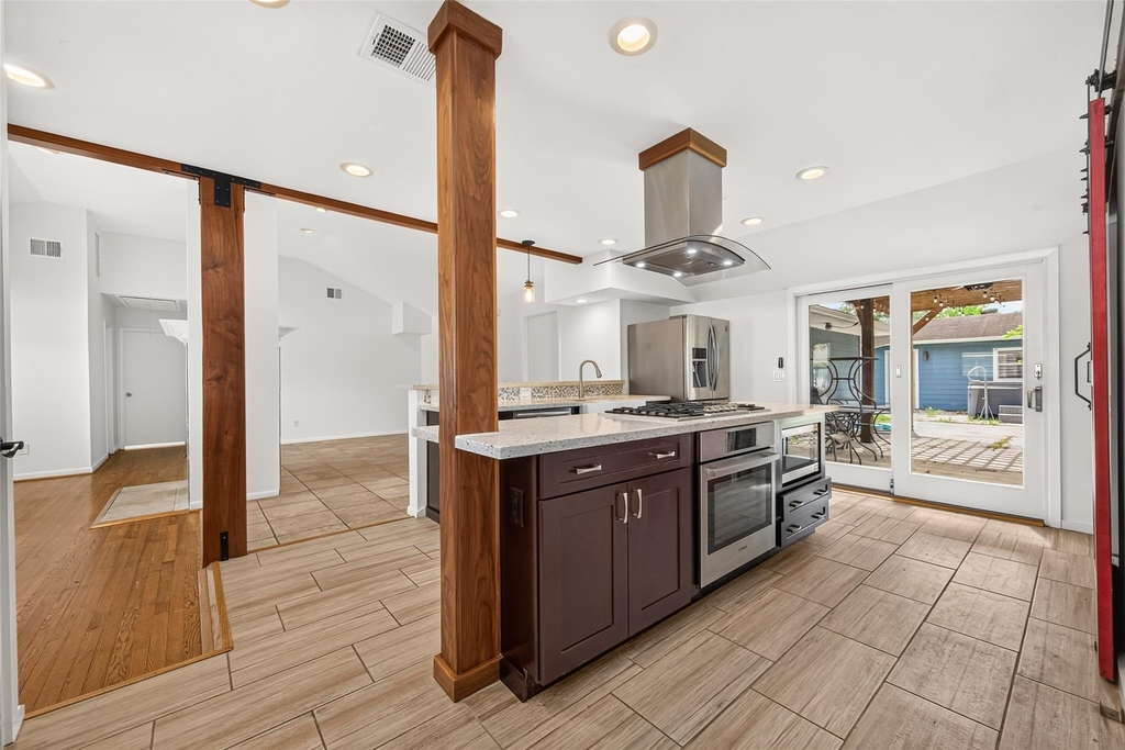 1309 Martin Street - Photo 13