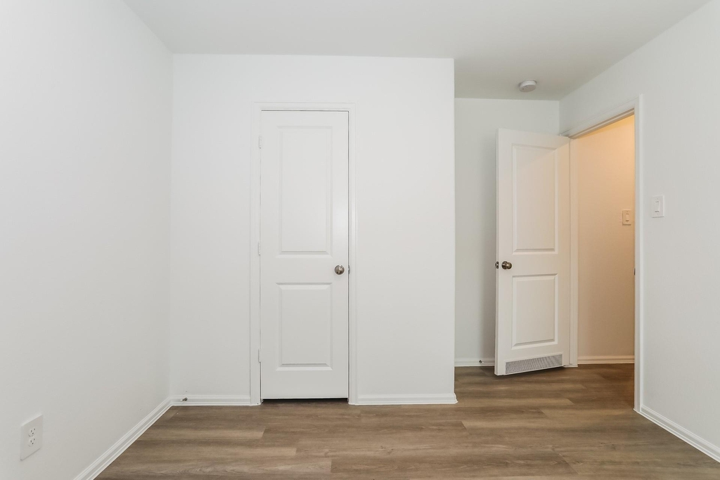 423 Jewett Meadow Drive - Photo 10