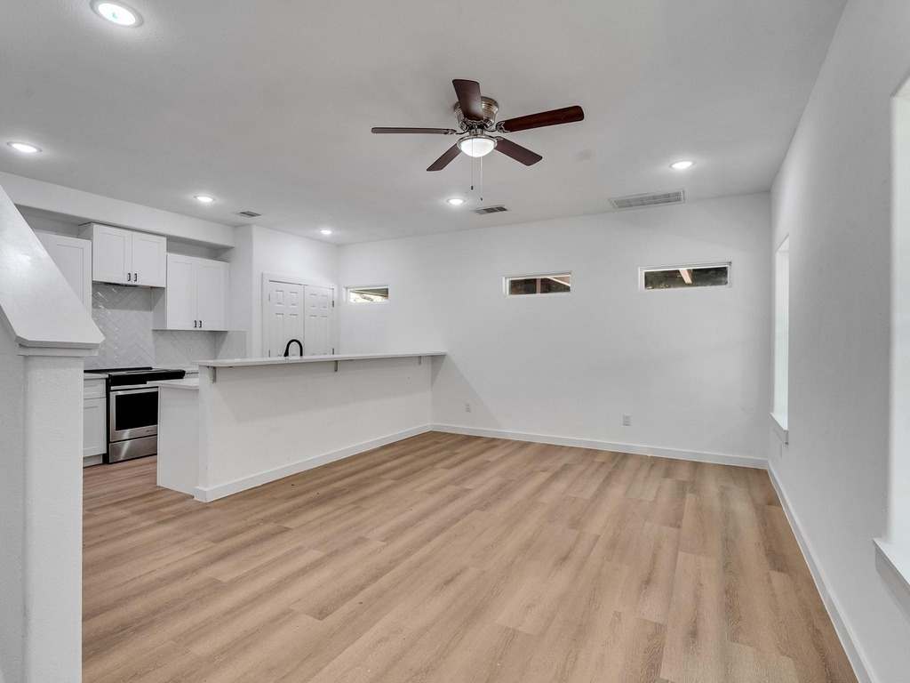 7428 Laura Koppe Rd - Photo 7