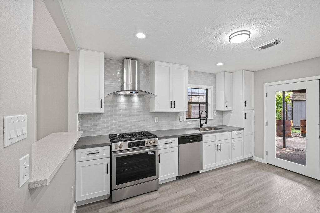 419 Fairbanks Street - Photo 12