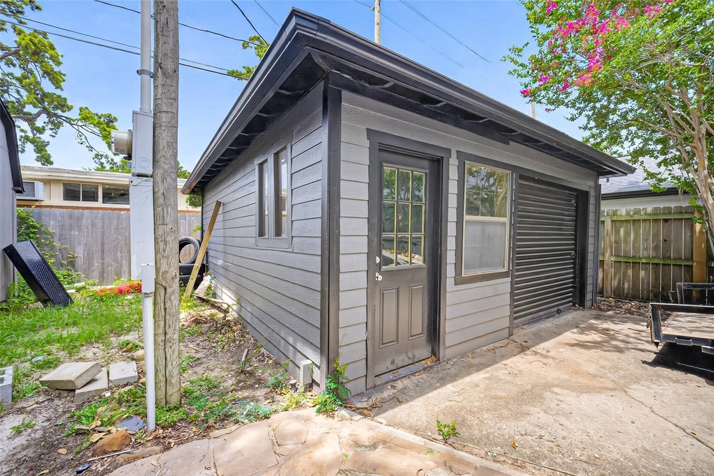 419 Fairbanks Street - Photo 29