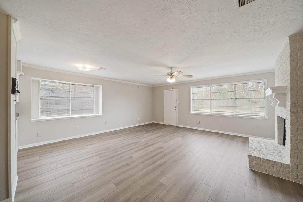 2402 Hilton Head Drive - Photo 2