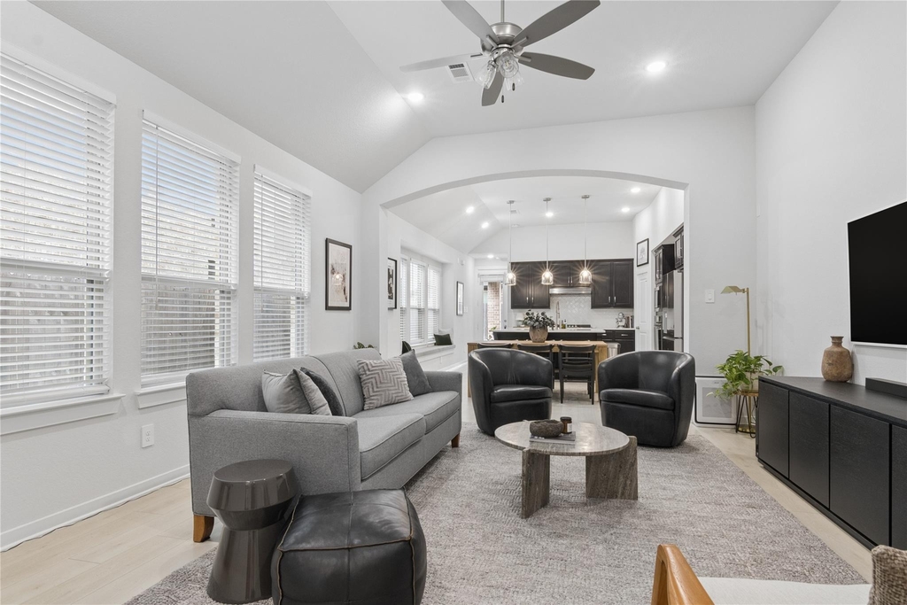 126 Nightshade Street - Photo 4