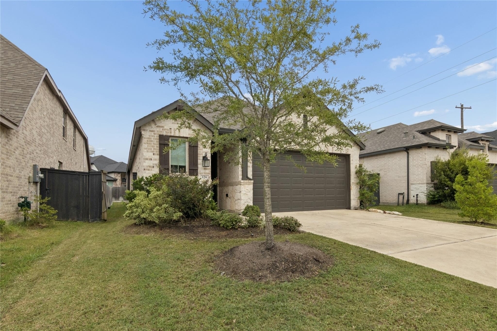 126 Nightshade Street - Photo 1