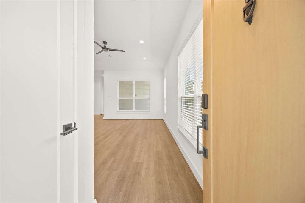 2619 Seaglass View Drive - Photo 2