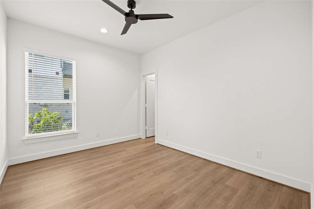 2619 Seaglass View Drive - Photo 19