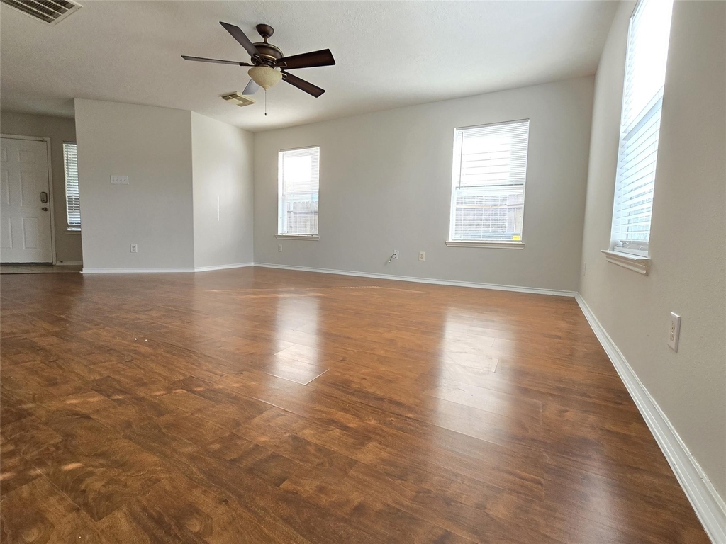 19923 Oland Way - Photo 6