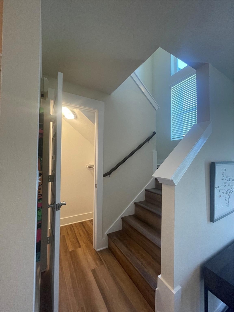 2413 Chinook Way - Photo 10