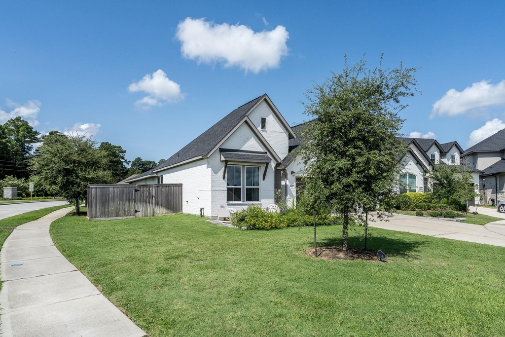 9403 Coleraine Court - Photo 3