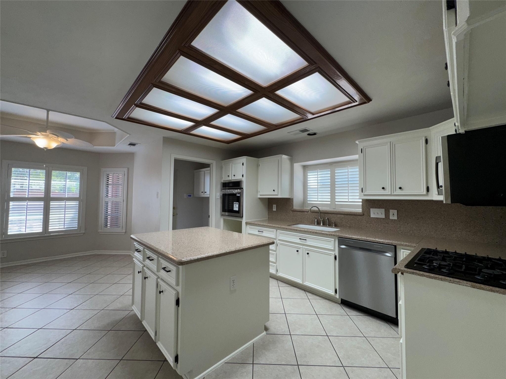 6926 Hearthside Drive - Photo 12