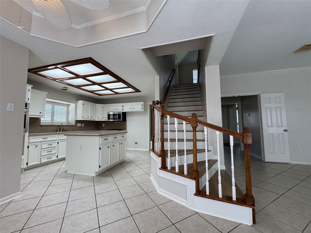 6926 Hearthside Drive - Photo 9