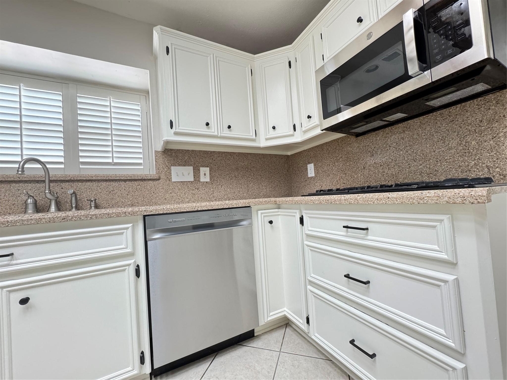 6926 Hearthside Drive - Photo 16