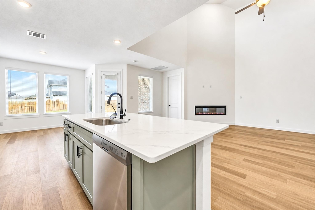 2305 Poseidon Street - Photo 8