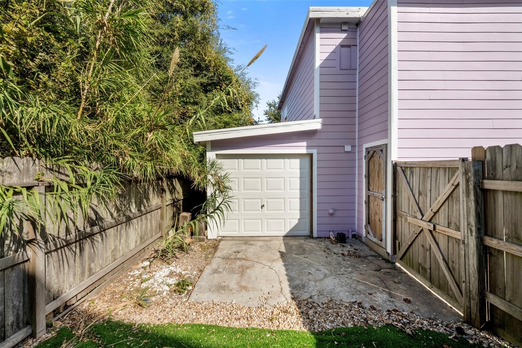 3218 Avenue Q 1/2 - Photo 23