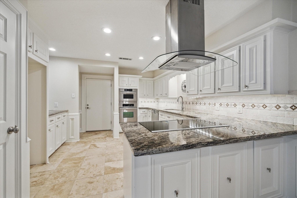 2425 Potomac Drive - Photo 5