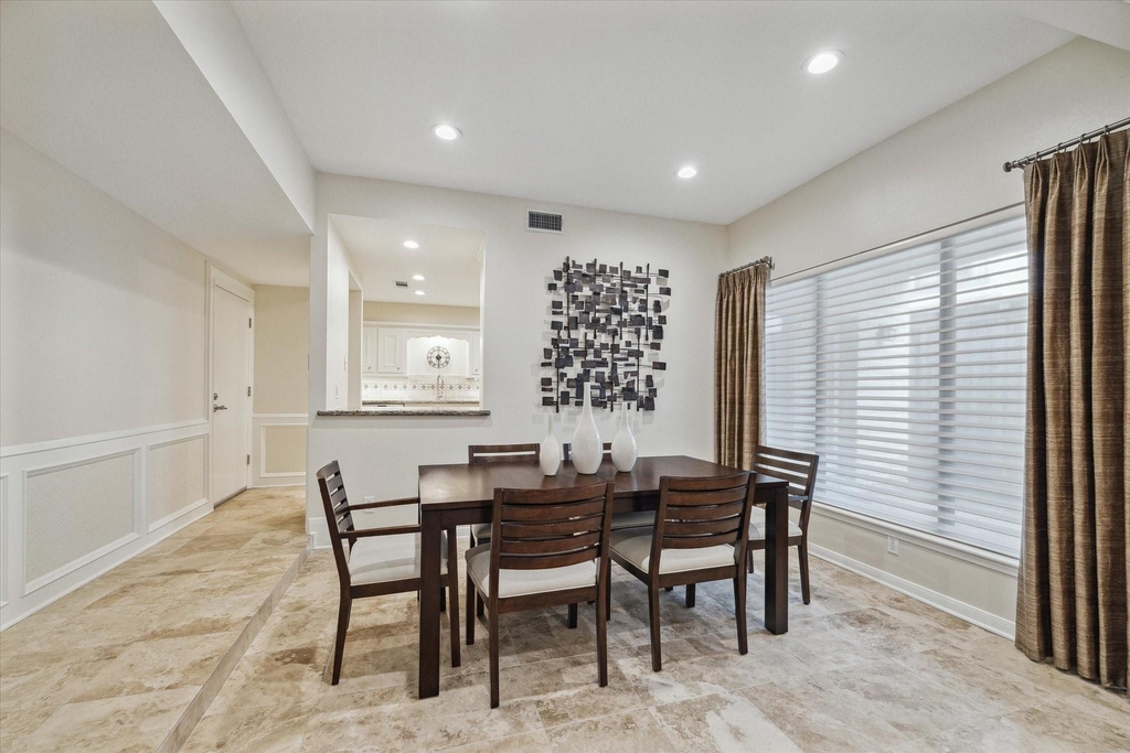 2425 Potomac Drive - Photo 1