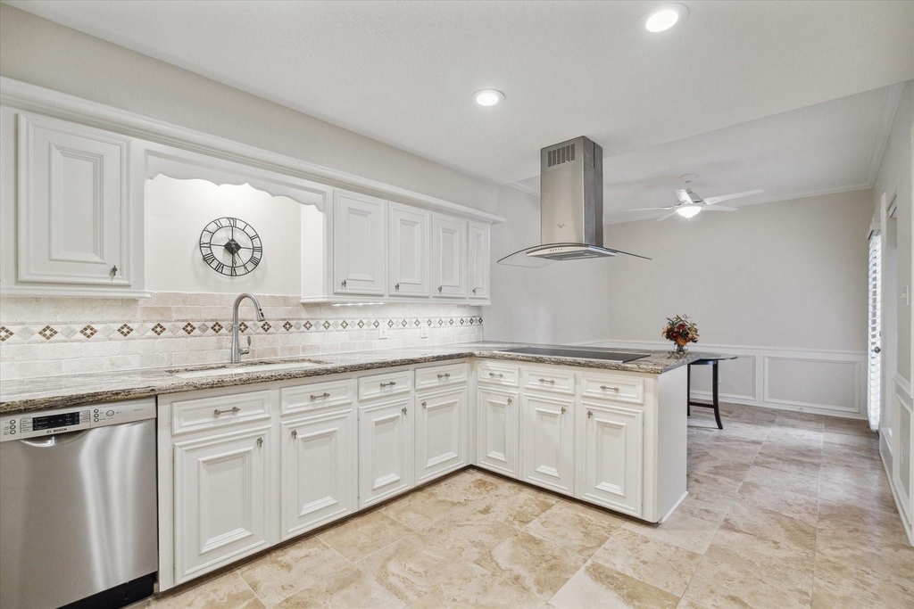 2425 Potomac Drive - Photo 4