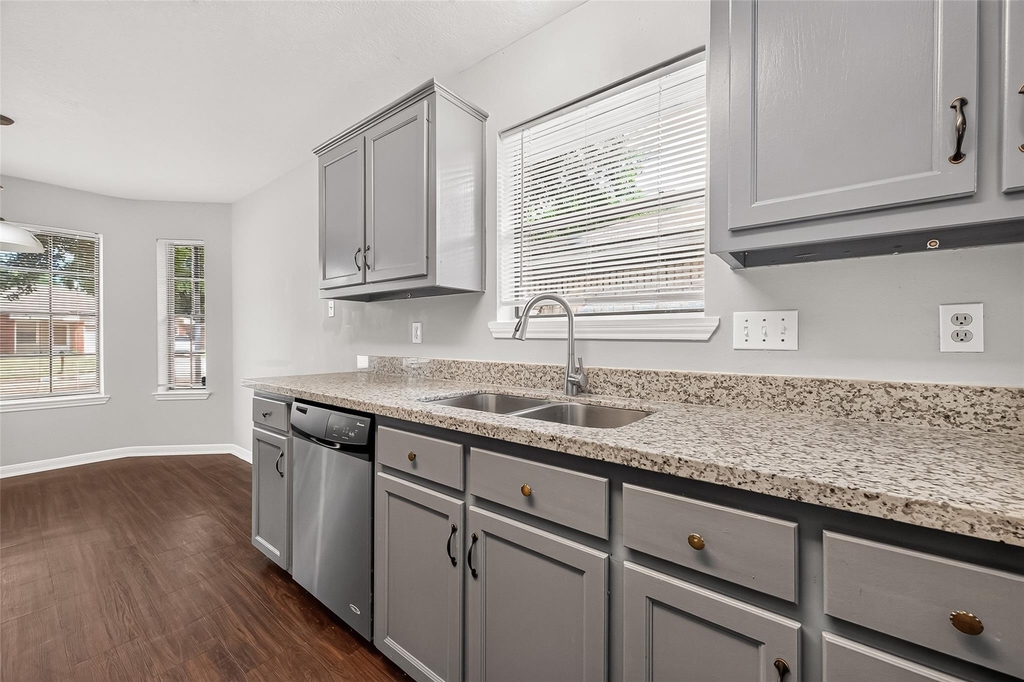 14418 Golden Cypress Lane - Photo 8