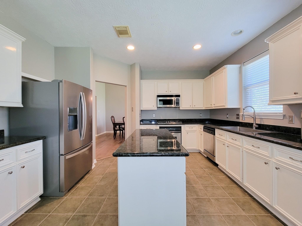 3504 Oak Landing - Photo 16