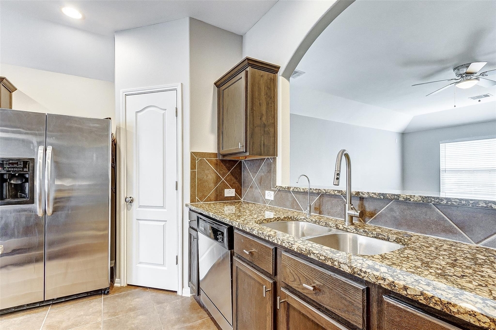 12943 Pecan Shores Drive - Photo 8