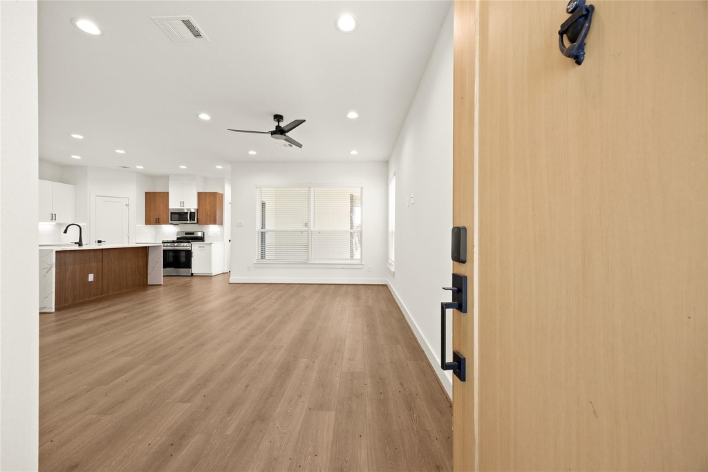 2711 Solbrook Lane - Photo 2