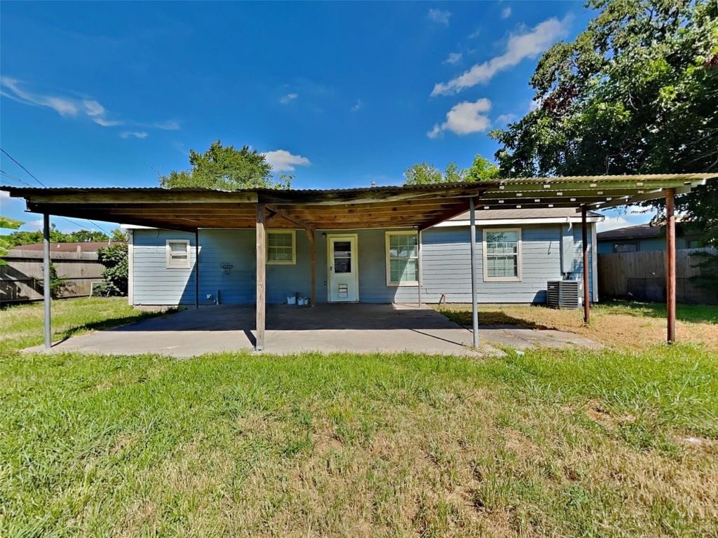 305 Sherbrooke Court - Photo 16