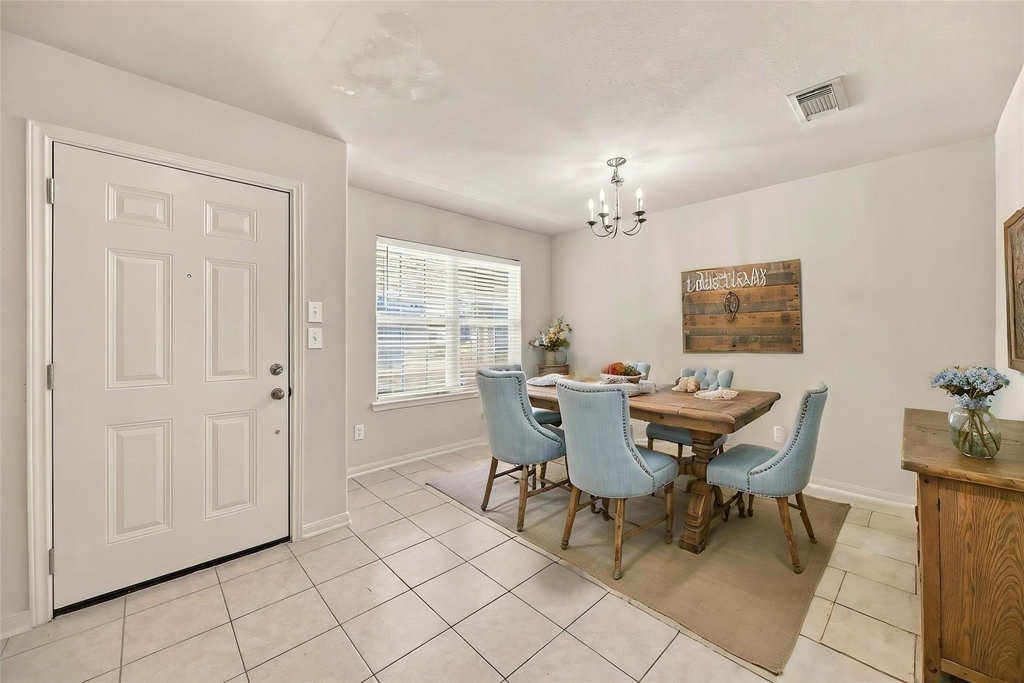 18114 Surrey Lake Lane - Photo 3