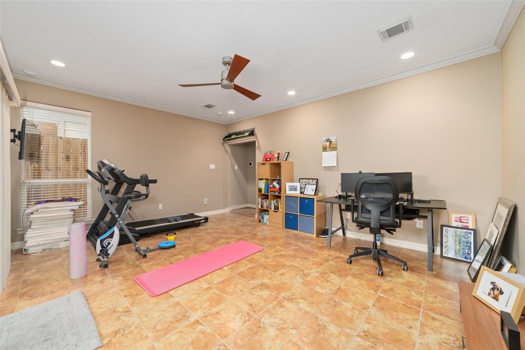 707 Knox Street - Photo 17