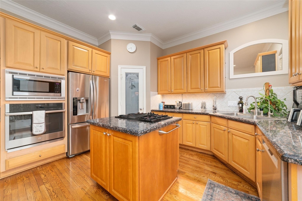 707 Knox Street - Photo 4