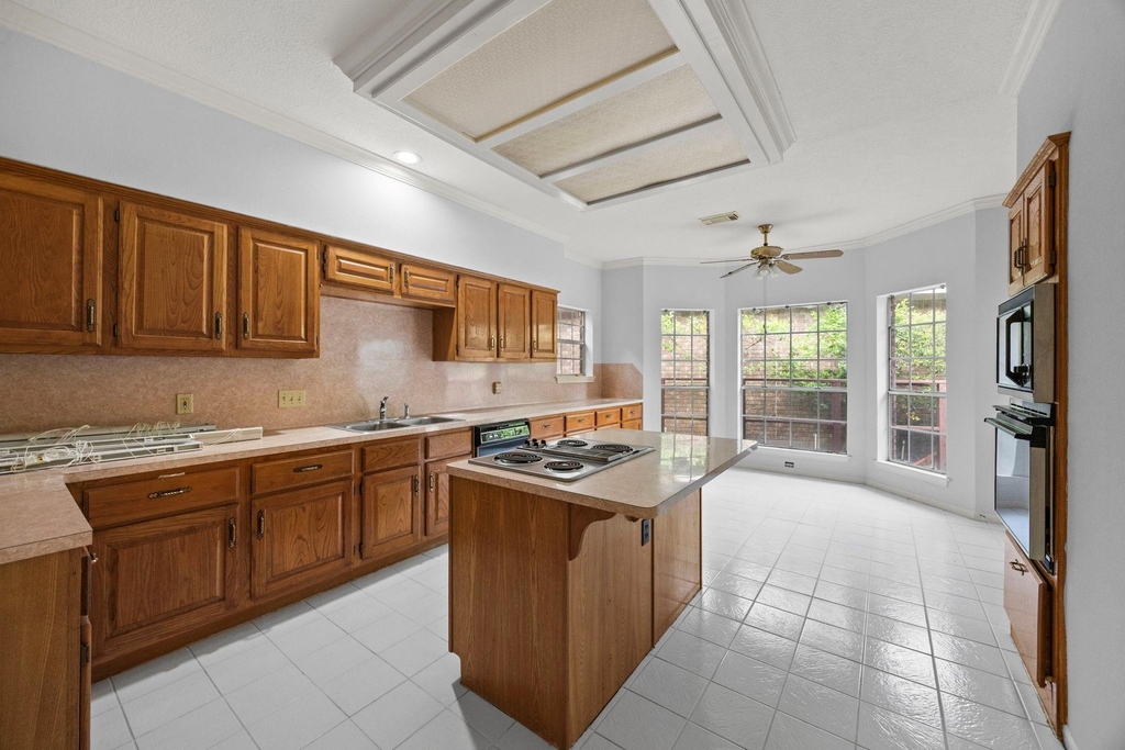 4215 Valley Glade Drive - Photo 8