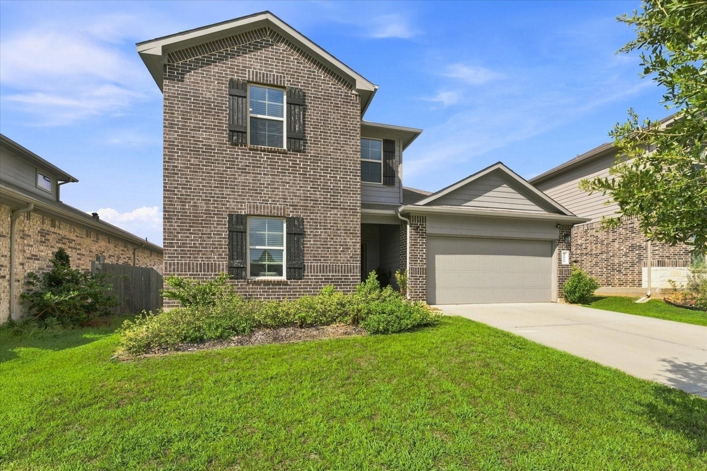 15038 Eastern Wood Road - Photo 0