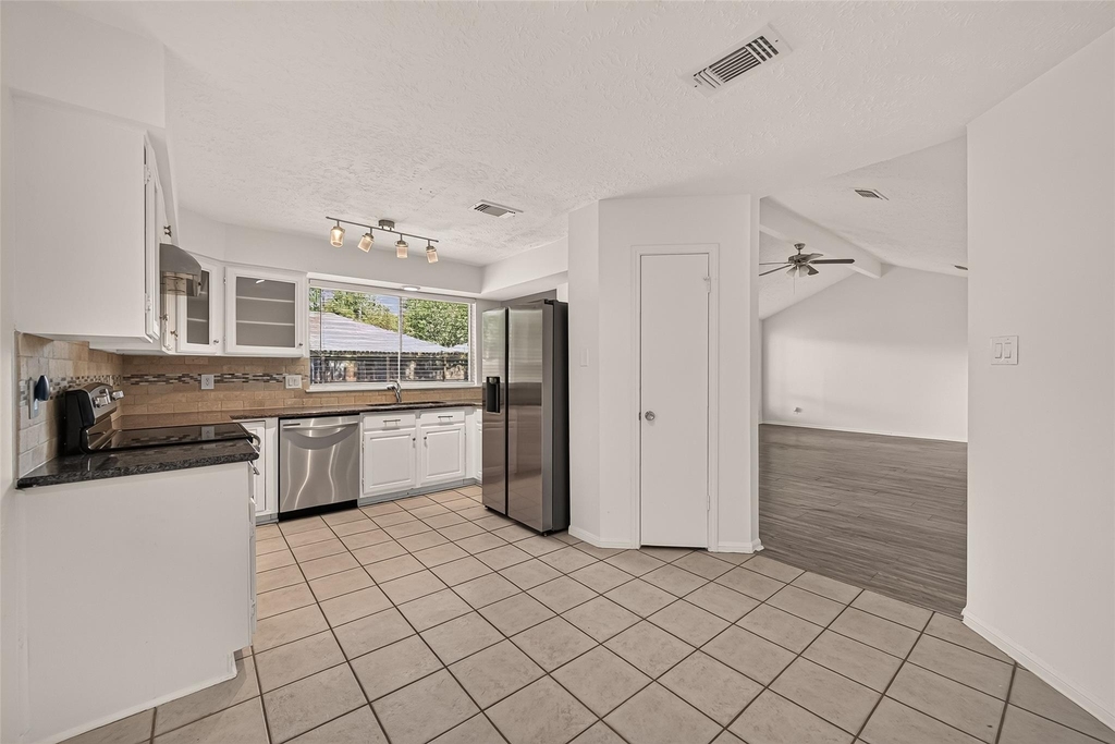 21310 Highland Knolls Drive - Photo 7