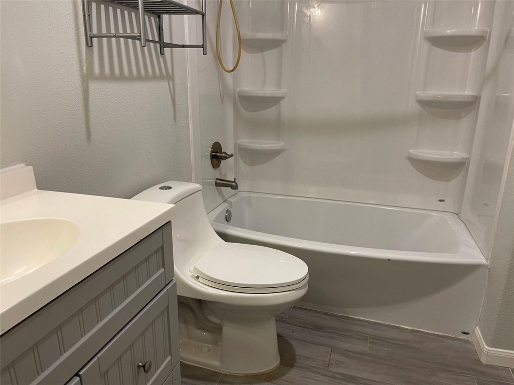 3406 E Bayou Drive E - Photo 22