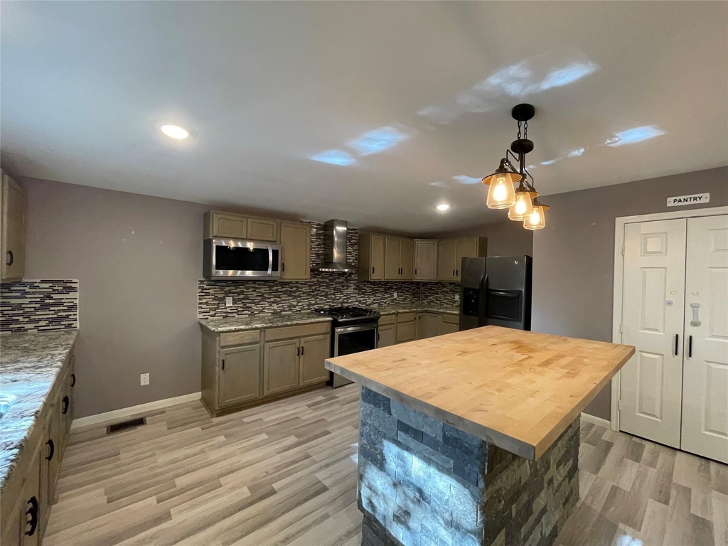 3406 E Bayou Drive E - Photo 17