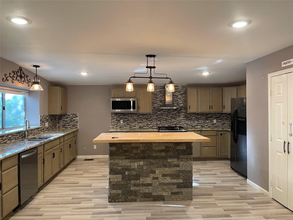 3406 E Bayou Drive E - Photo 12