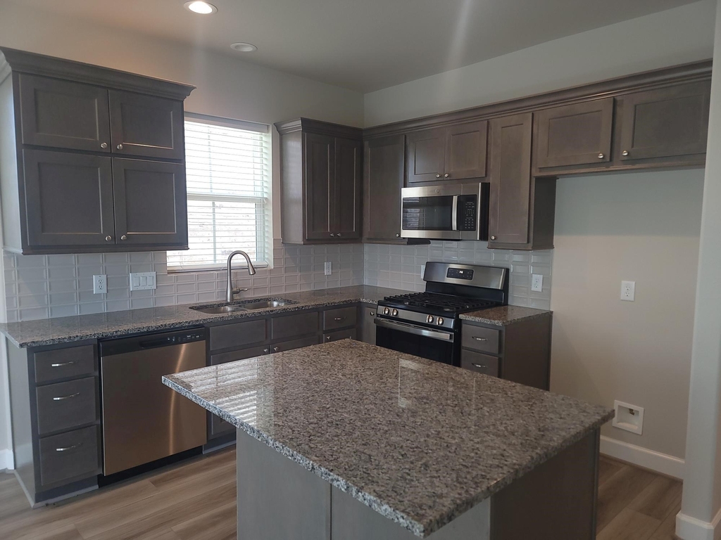 944 Tillman Lane - Photo 4